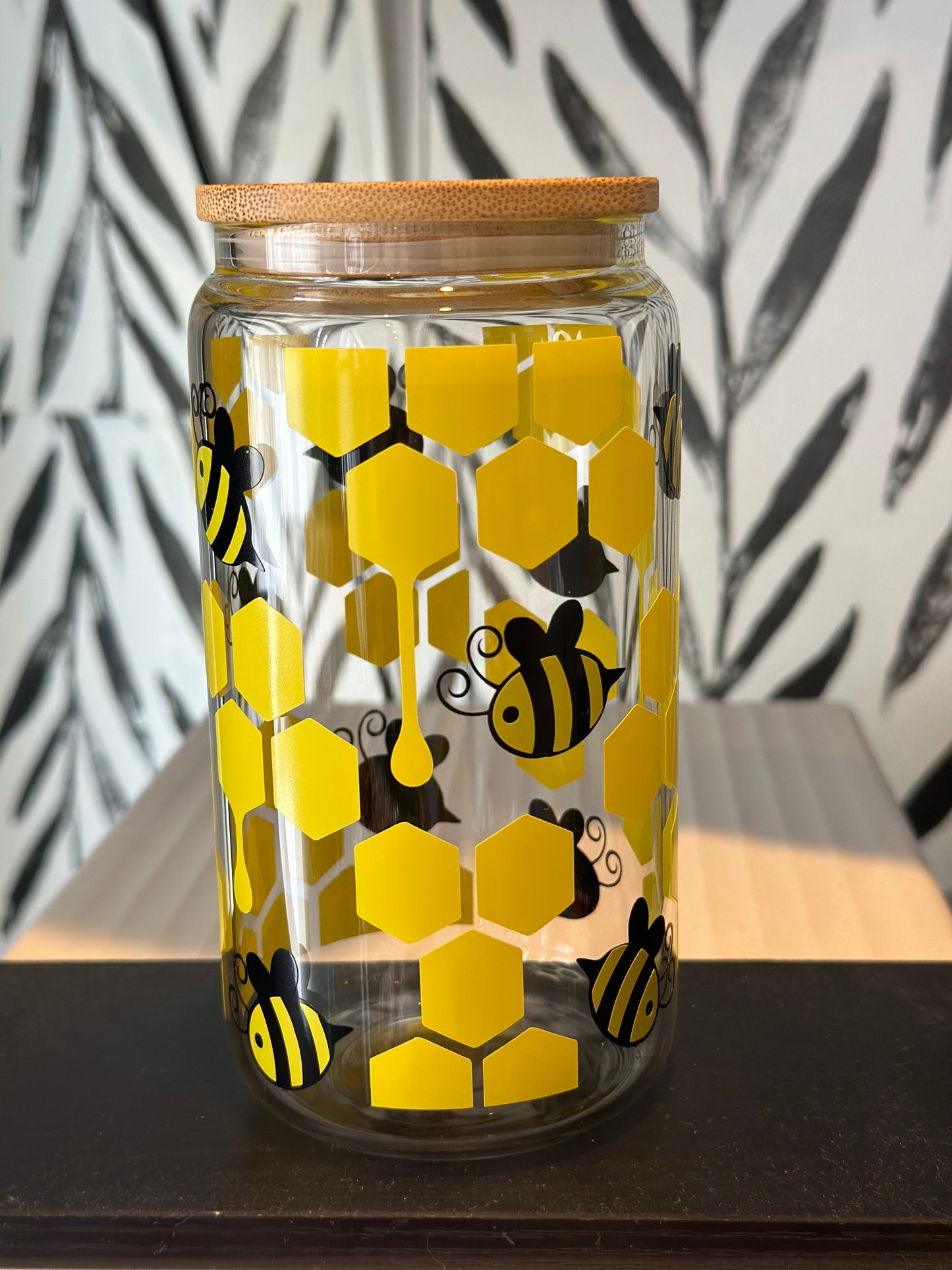 Bumble Bee 16oz Glass Can